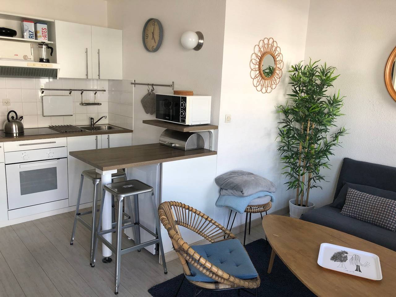 Appartement entier, Charmant meublé avec piscine et parking privé par Kaz'Concept in La Rochelle, Région de La Rochelle
