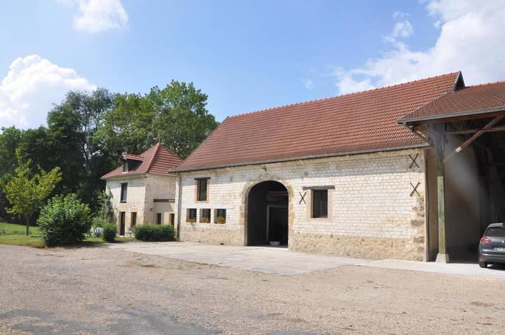 Chambre d’hôte pour 3 personnes, avec Terrasse et Jardin ainsi que Vue sur le lac et Vue à Reims