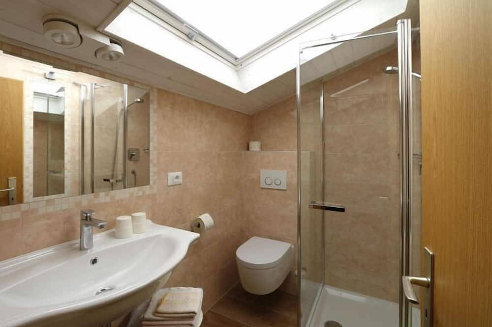 Ganze Wohnung, Wohnung in Latsch mit Pool & Garten in Latsch, Nationalpark Stilfser Joch