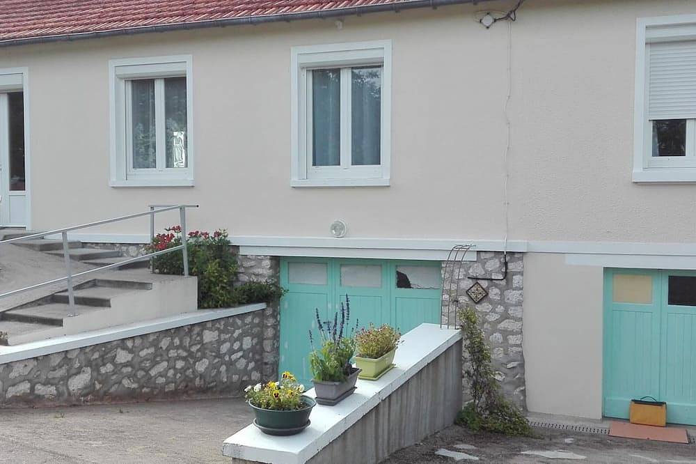 Gîte tout confort avec jardin près du Château de Chambord, idéal pour familles et amis in Muides-sur-Loire, Sologne
