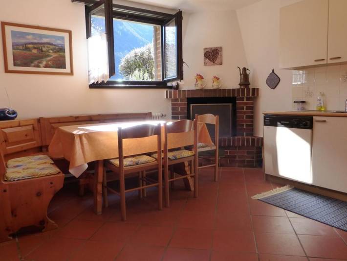 Ganze Wohnung, Casa primavera in Arogno, Luganersee