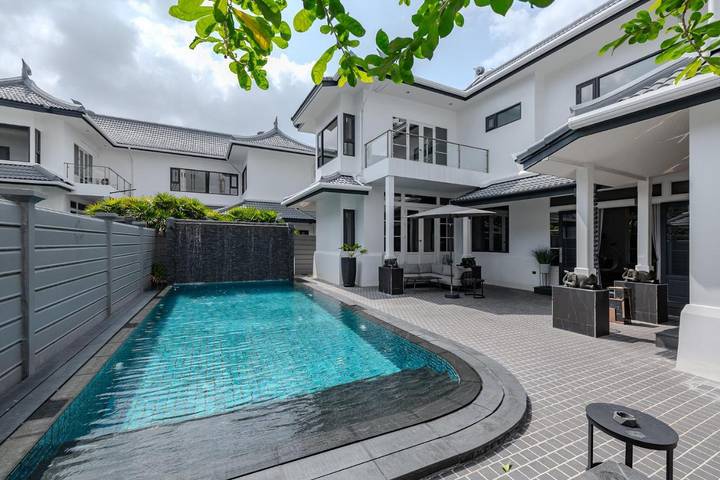 Maison de vacances pour 8 personnes, avec piscine ainsi que jardin et vue, animaux acceptés à Bangkok