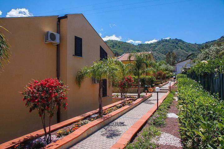 Geheel vakantieappartement, Ferienwohnung Baia degli Ulivi in Mazzaforno, Cefalù (Gemeente)