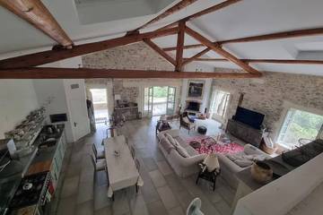 Agriturismo pour 6 personnes, avec jardin à Montaud