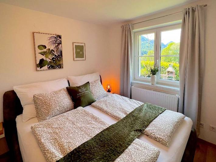 Ferienwohnung für 6 Personen, mit Balkon und Terrasse sowie Garten und Seeblick in Unterach am Attersee - 3