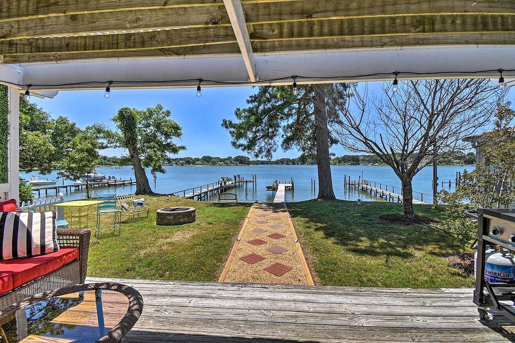 Riverfront Cottage: Fire Pit & Kayaks in Rappahannock River