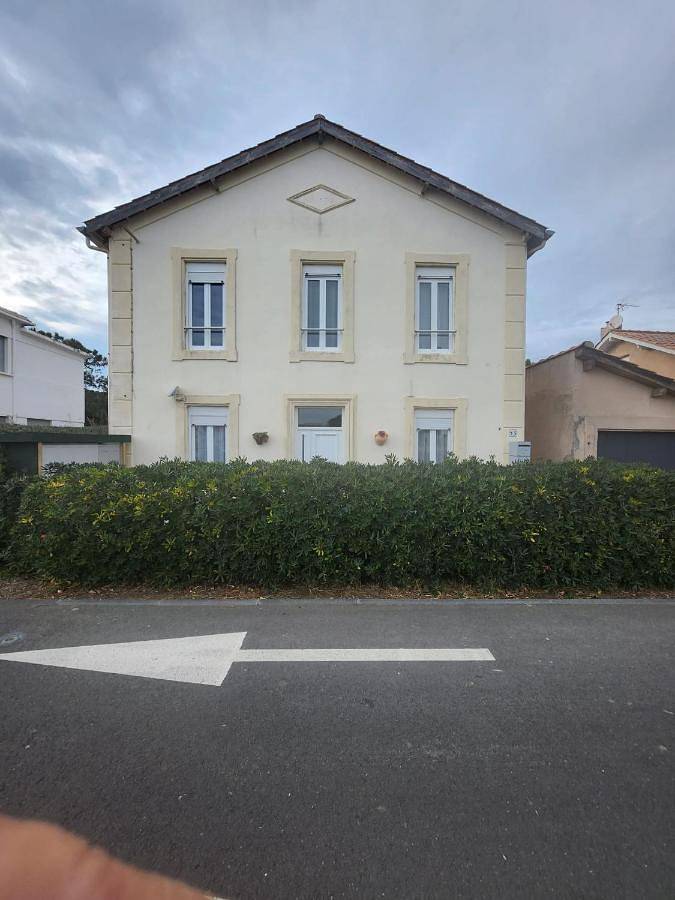 Gîte pour 5 personnes, avec Vue dans la Tamarissière