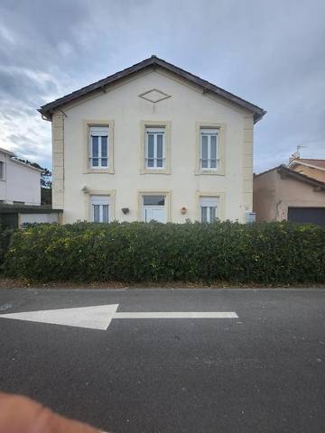 Gîte pour 5 personnes, avec vue, animaux acceptés dans la Tamarissière