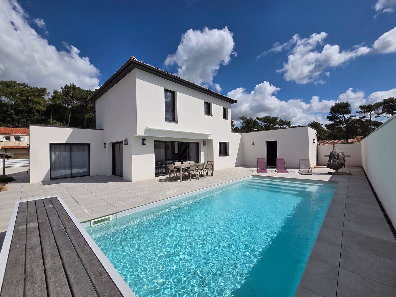 Villa nueva de 130m² con piscina climatizada, 4 habitaciones in La Tranche-sur-Mer, Vandea