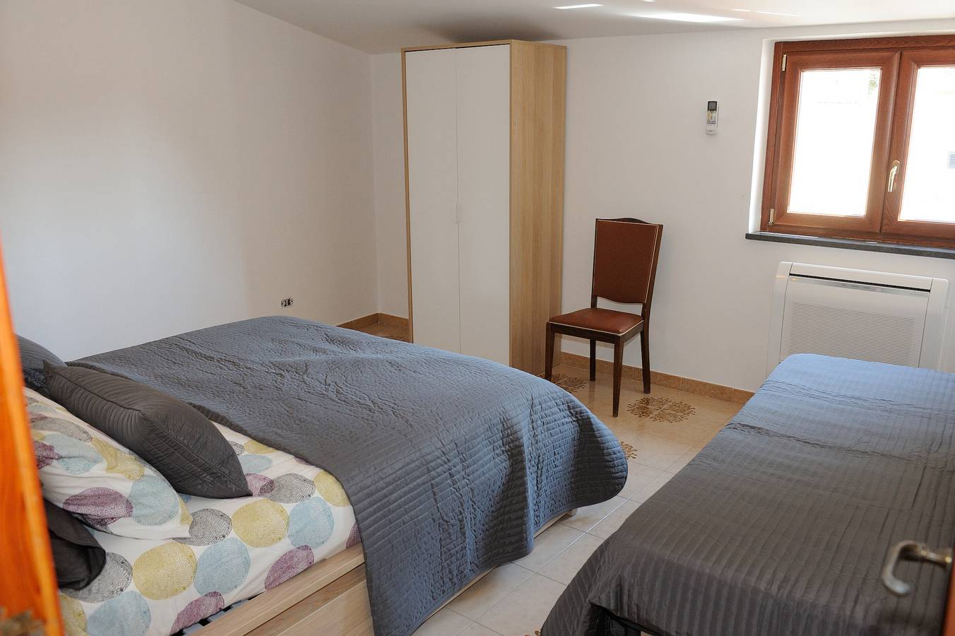 Entire apartment, Apartment 'Ce Tour - Casa Cetara Centro 1' with Private Terrace, Wi-Fi and Air Conditioning in Cetara, Amalfi Coast
