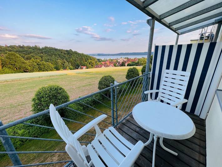 Vacation rental for 6 people, with lake view and balcony in Franconia