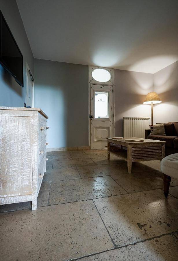 Quadruple Room in Saint-Hilaire-d'Ozilhan, Région de Nîmes