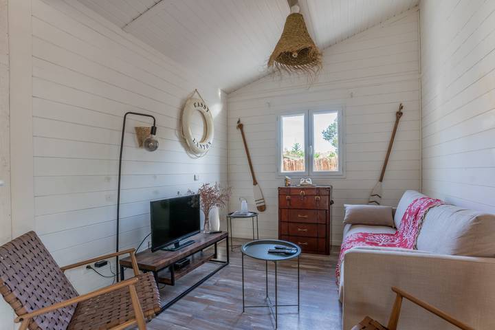Gîte pour 4 personnes, avec jardin ainsi que terrasse et piscine, animaux acceptés à Lanton - 2