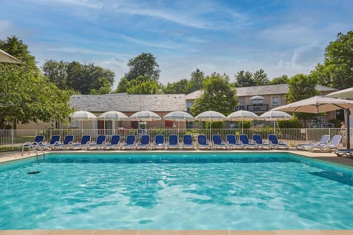 Parc de vacances pour 6 personnes, avec balcon et piscine dans l' Aveyron - 2