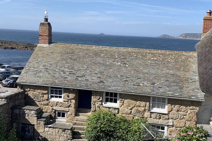 Cottage for 8 people, with terrace and garden in Sennen Cove