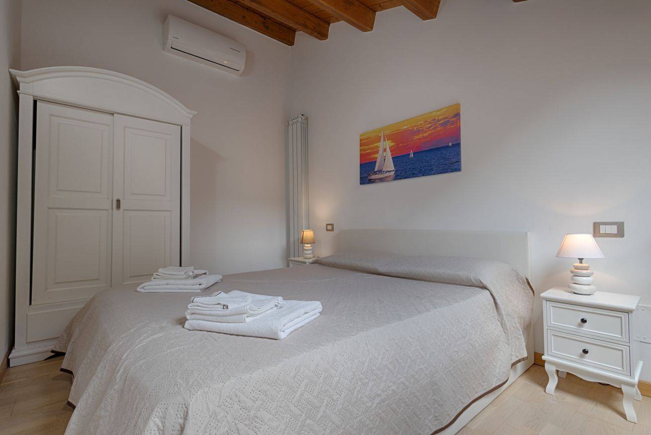 Appartamento vacanze a Vallo di Mazara a partire da 57€ a notte