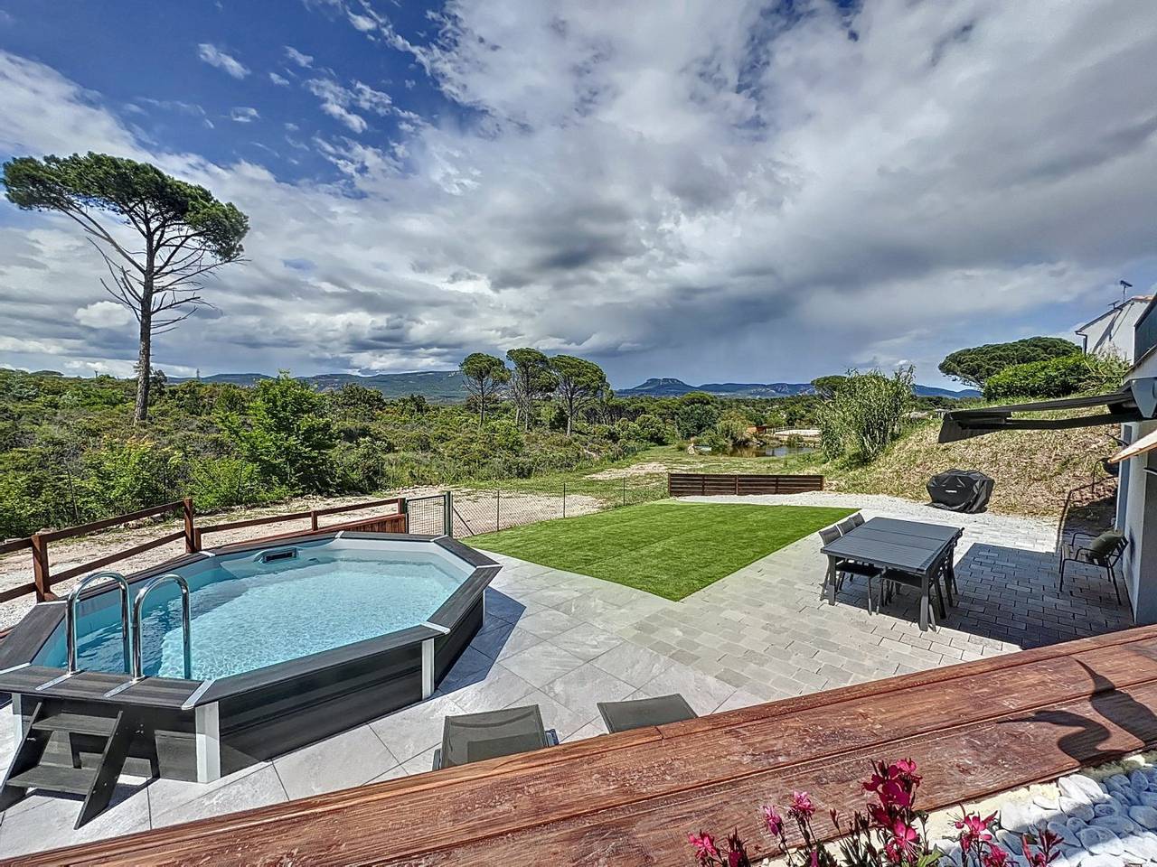Le Mas de l'Étang : villa au calme absolu à proximité de tout ! in Roquebrune-sur-Argens, Région de Draguignan