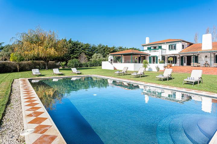 Villa voor 14 personen, met tuin en terras in Costa do Estoril