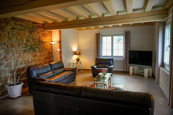 Gîte pour 8 personnes, avec terrasse et jacuzzi dans Lozère - 4