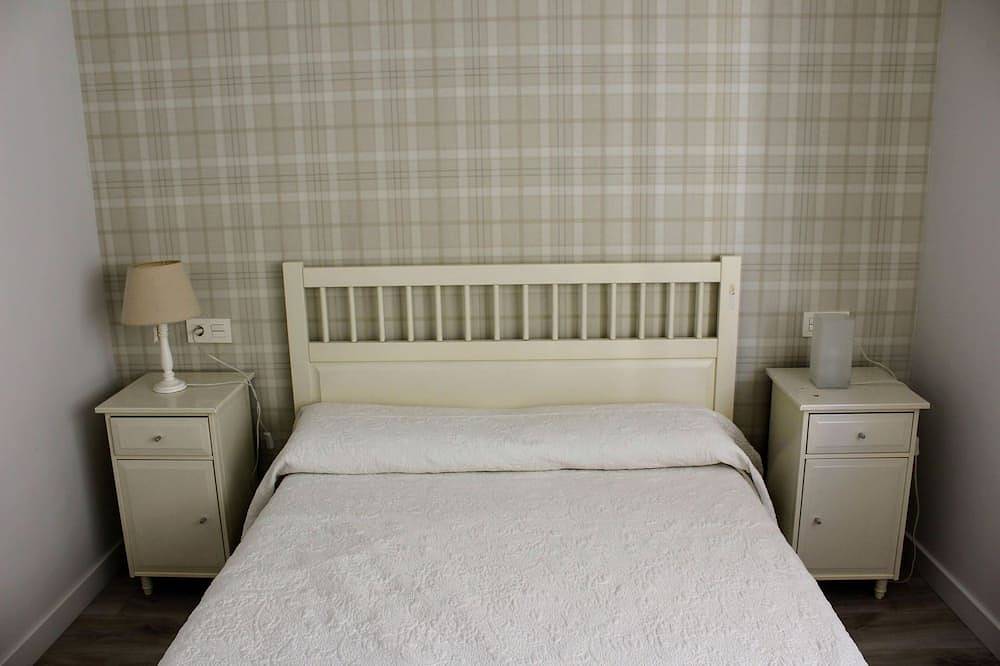 Entire apartment, Apartment In The Center Of Oviedo in Oviedo, Cordillera Cantábrica