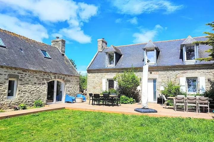 Gîte pour 18 personnes, avec terrasse et jardin - 1
