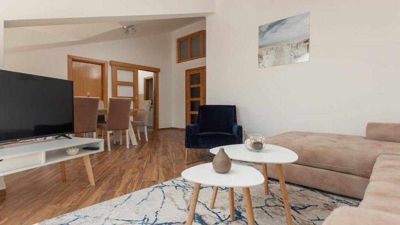 Appartement de vacances entier, Ferienwohnung für 6 Personen (80 m²) in Budva in Budva, Municipalité de Budva