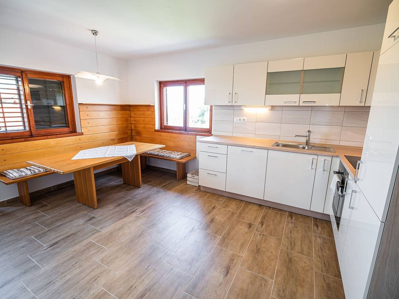 Serene Hollow Holiday Home with Mountain View - Two Bedroom Holiday Home with Mountain View in Rann (disambigua), Oltresava Inferiore