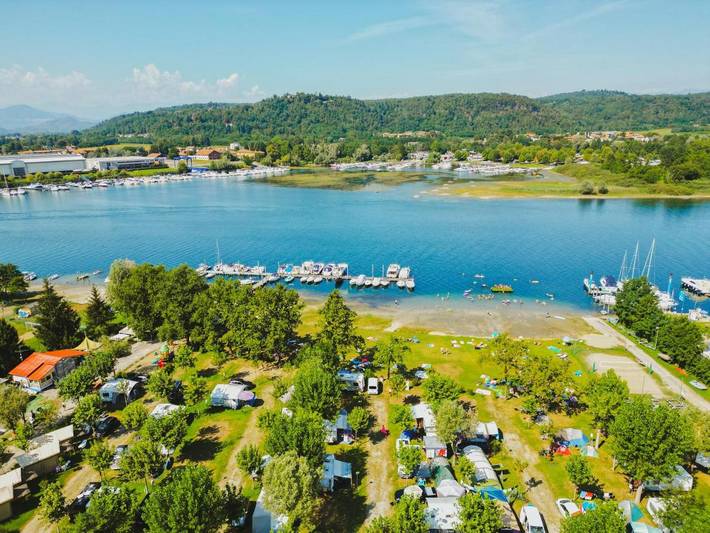 Camping per 3 persone, con giardino, con animali domestici in Piemonte