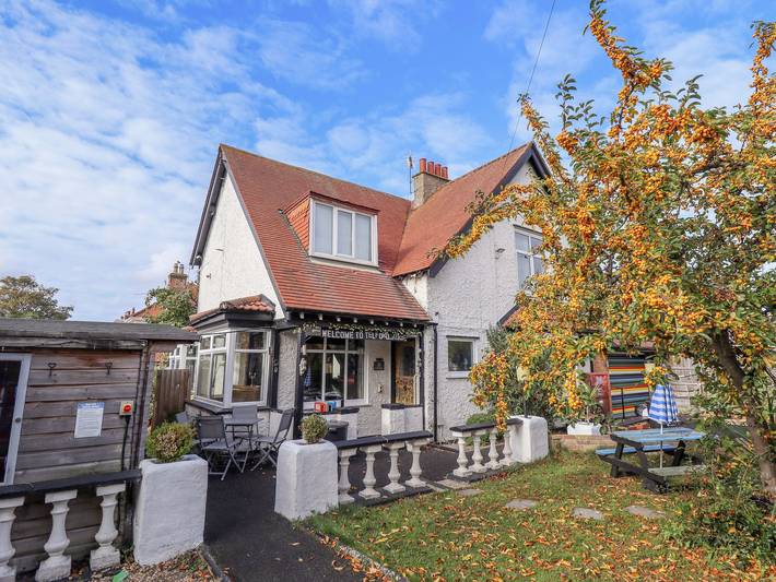 Cottage for 8 people, with garden - 1