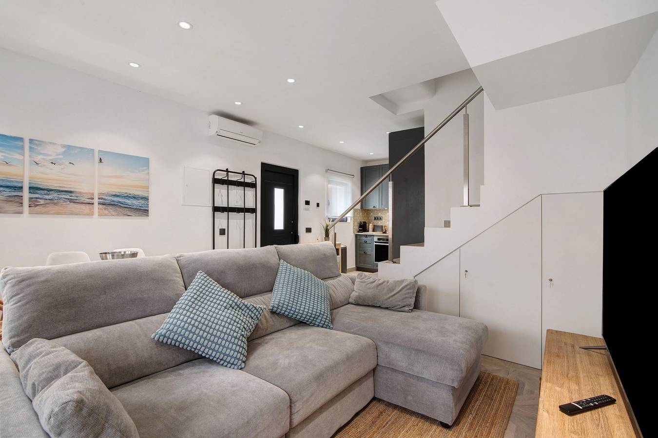 Villa Alvor Rooftop mit Meerblick, Wlan und Klimaanlage in Alvor, Faro Distrikt