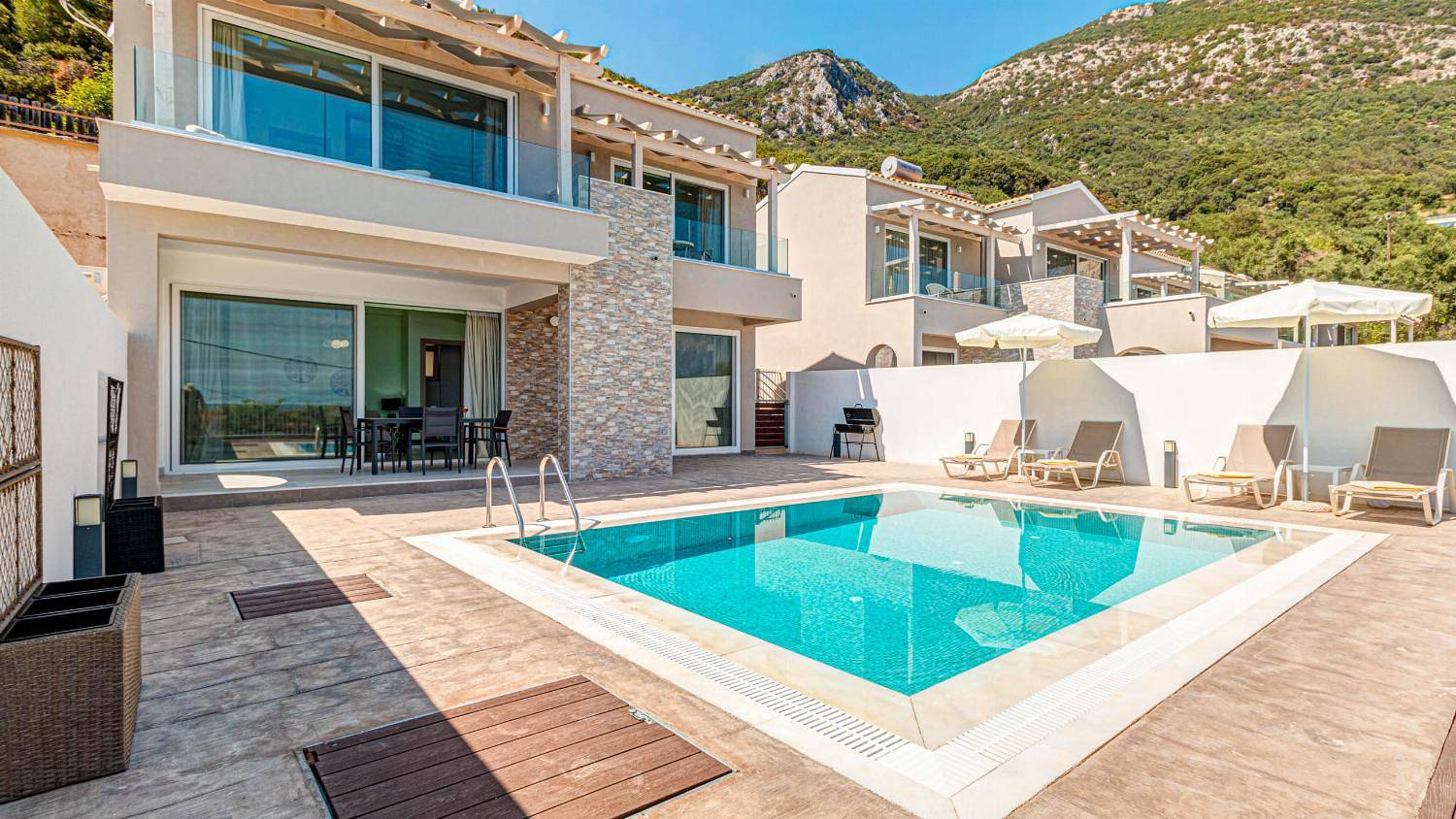 Villa pour 4 Personnes dans Mparmpati, Corfou