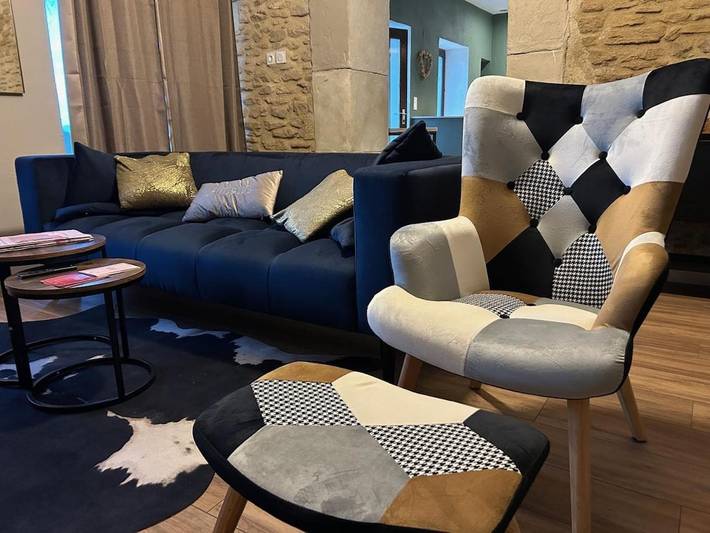 Gîte pour 4 personnes, avec terrasse et vue à Parnans - 2