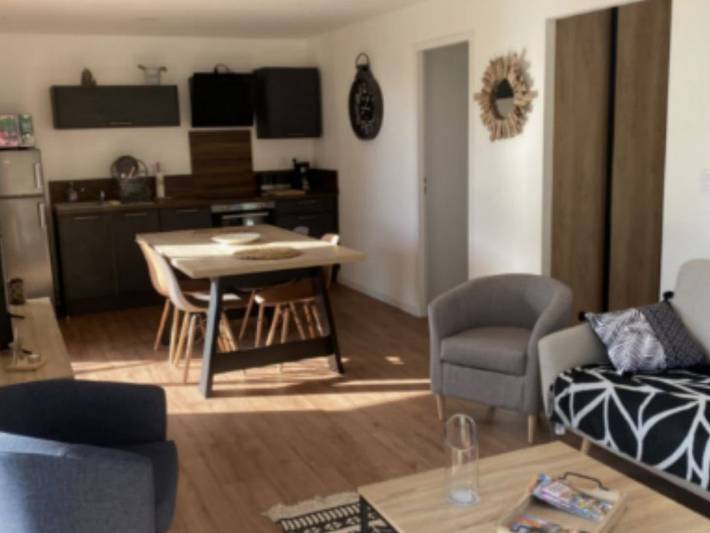 Gîte pour 4 personnes, avec terrasse et piscine, animaux acceptés à Bollène - 2
