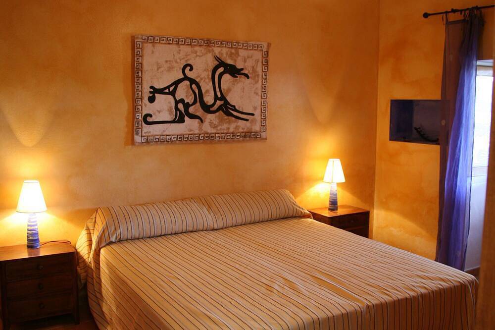 Holiday Home in St Josep de sa Talaia with Pool in San José (Ibiza), Sant Josep de sa Talaia