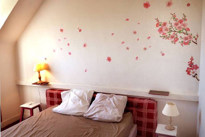 Gîte pour 3 personnes, avec jardin et terrasse à Camlez - 2