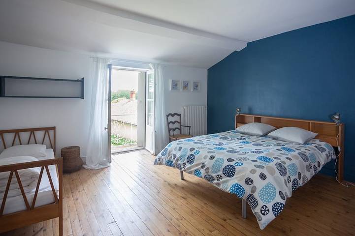 Location de vacances pour 16 personnes, avec Jardin à Thurageau - 2