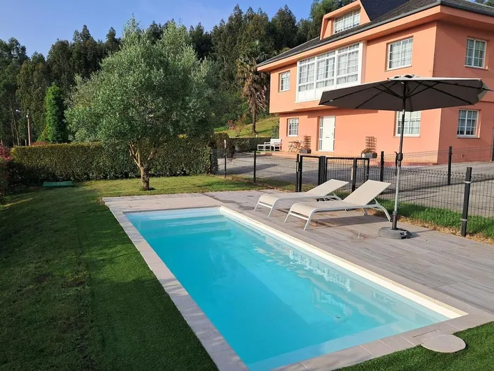 Casa de vacaciones para 8 personas, con piscina además de vistas y jardín - 1
