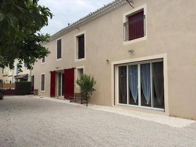 Location de vacances pour 6 personnes, avec terrasse et jardin dans Gallician - 2