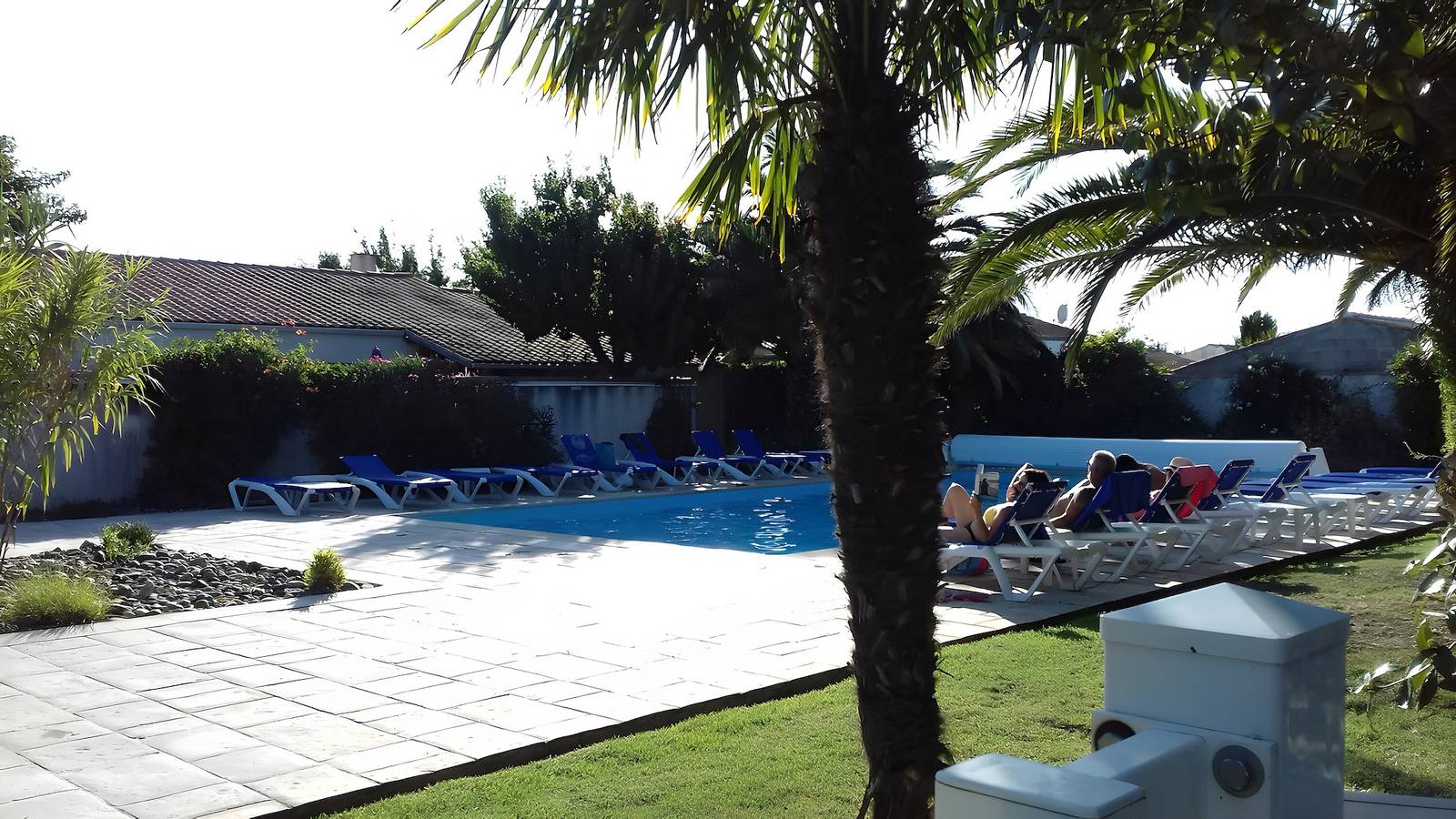 Maison de vacances « Le Repos Marin » avec piscine partagée, terrasse privée et jardin commun in Saint-Georges-d'Oléron, Côte de Beauté