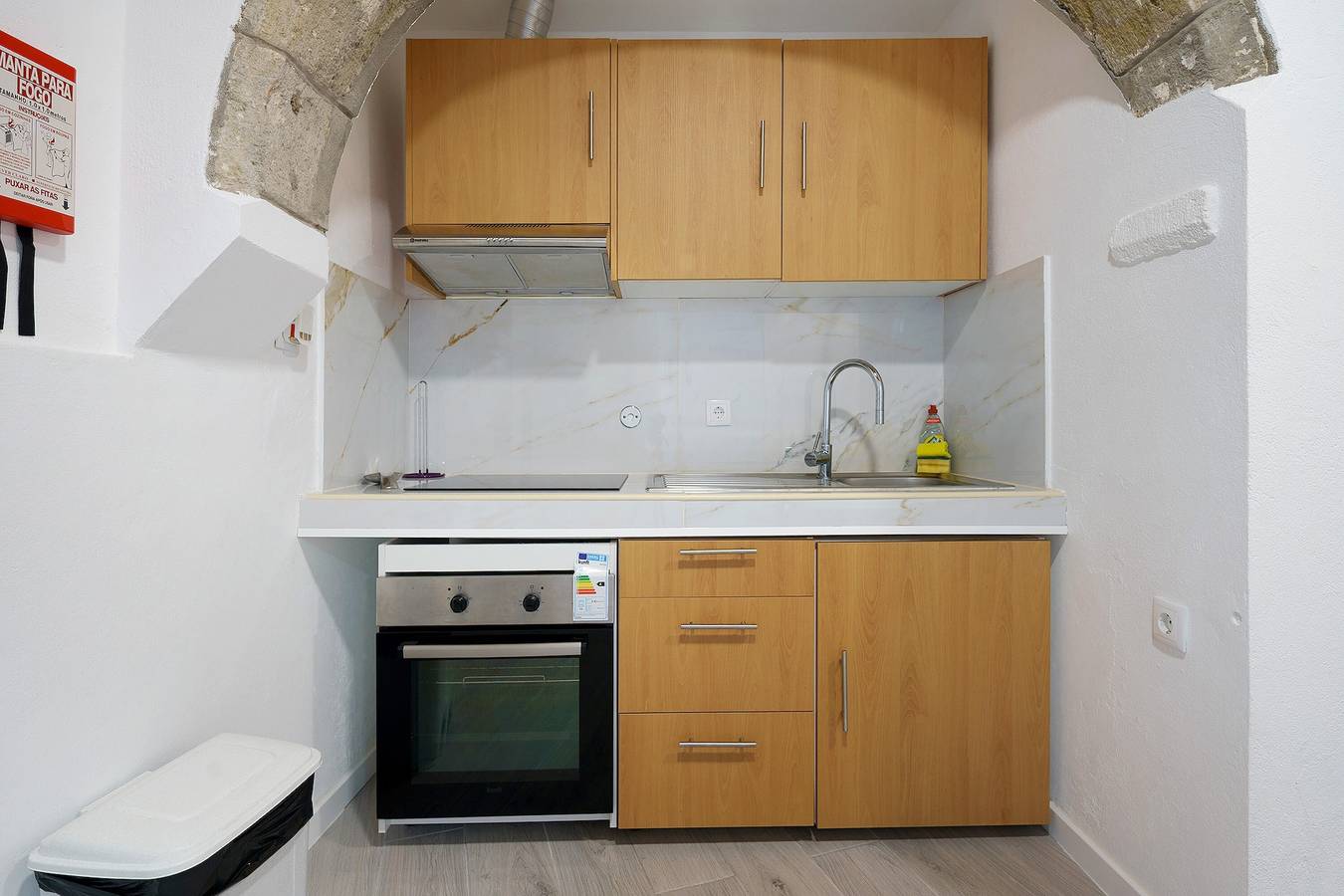 Ferienhaus 'Casa Flor De Laranjeira' mit Gemeinschaftsterrasse, Wlan und Klimaanlage in São Miguel Island, Faial da Terra