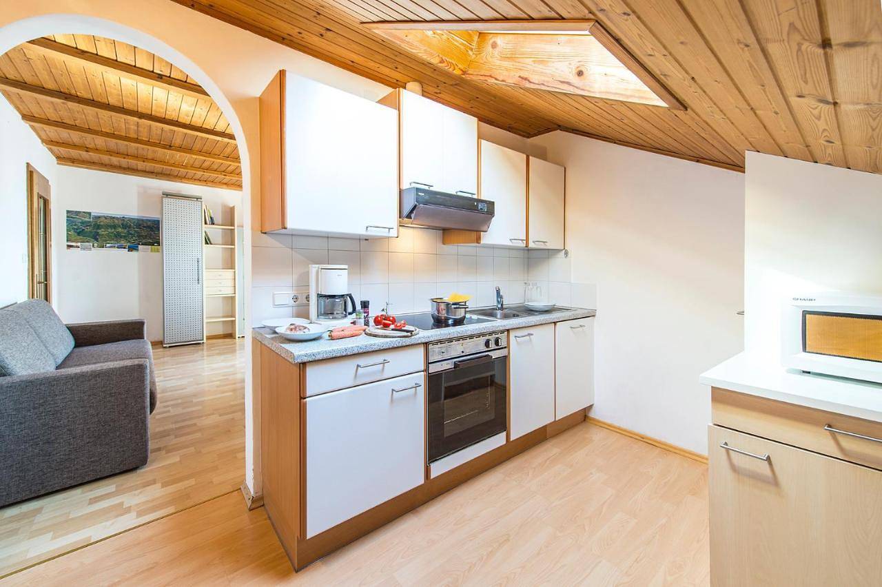 Ganze Wohnung, Unterversanthof - Große Ferienwohnung für bis zu 6 Personen in Naturns, Texelgruppe