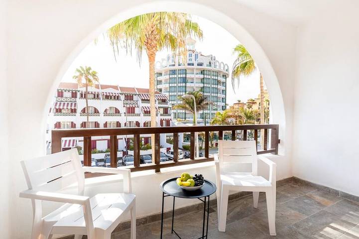 Appartamento per 3 persone, con giardino e piscina nonché balcone in Parque Santiago