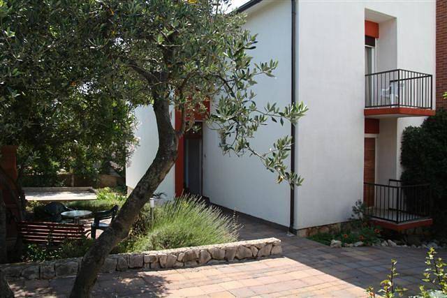 Apartamento vacacional entero, Apartment Tihana with Mediterranean garden in Stari Grad, Hvar (isla)