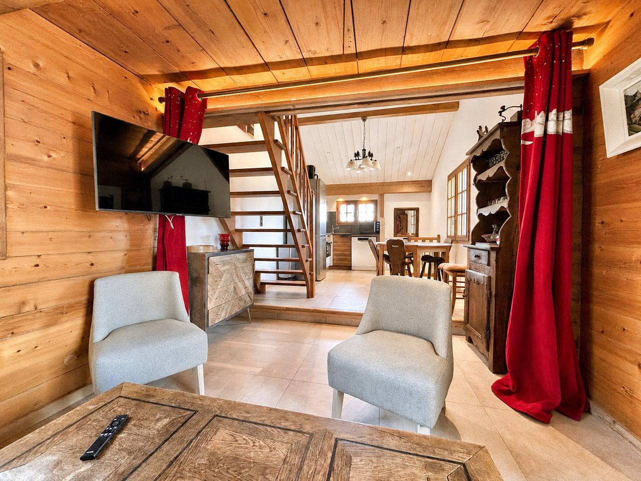 Renovated Chalet with Mont Charvin View and Wifi in Crest-Voland, Albertville region