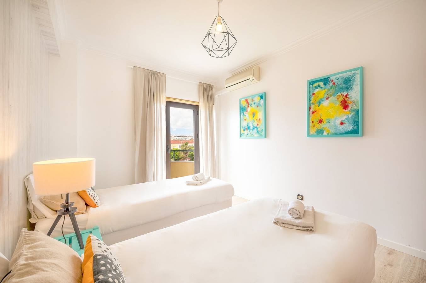 Ganze Wohnung, Ferienwohnung für 4 Personen mit Terrasse in Halbinsel von Setúbal
