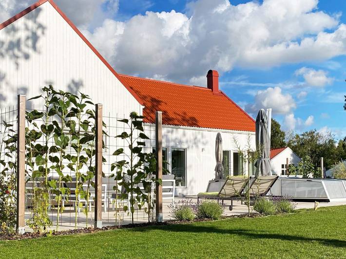 Vakantiehuis voor 12 personen, met tuin en zwembad, kindvriendelijk in Gotland