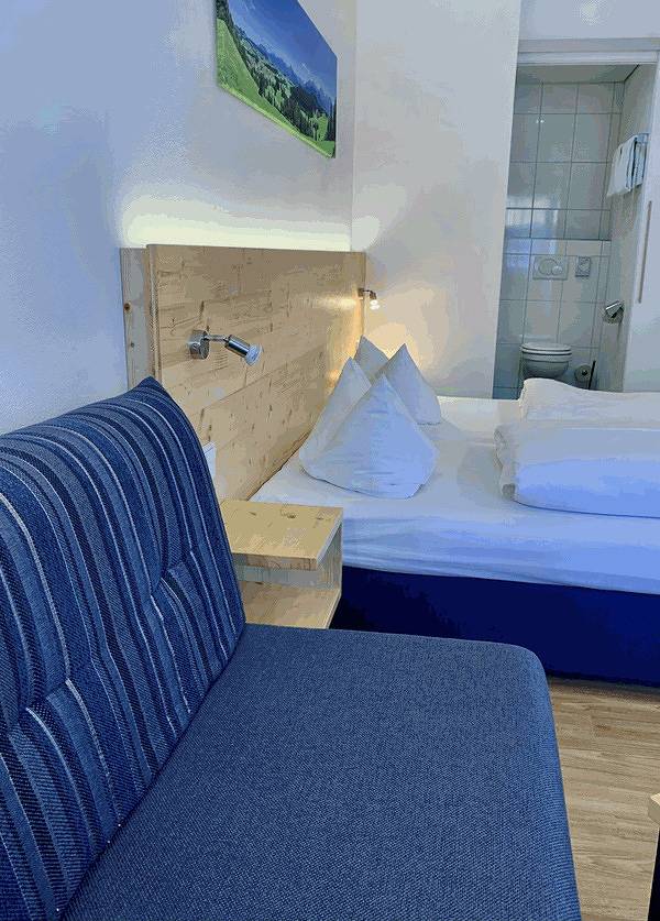 Hotel, mit Balkon und Terrasse sowie Garten und Sauna in Nesselwang - 4