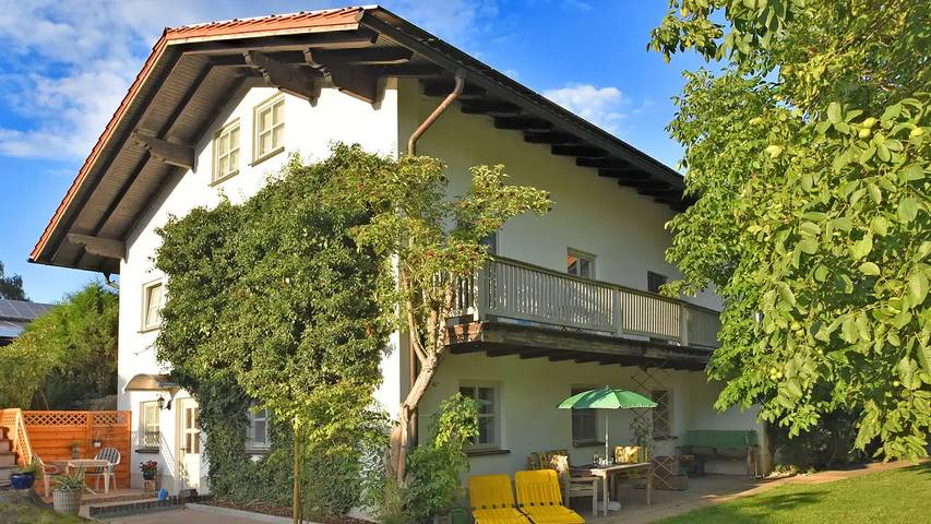 Ferienwohnung für 3 Personen, mit Pool und Garten in Regen (Ostbayern)
