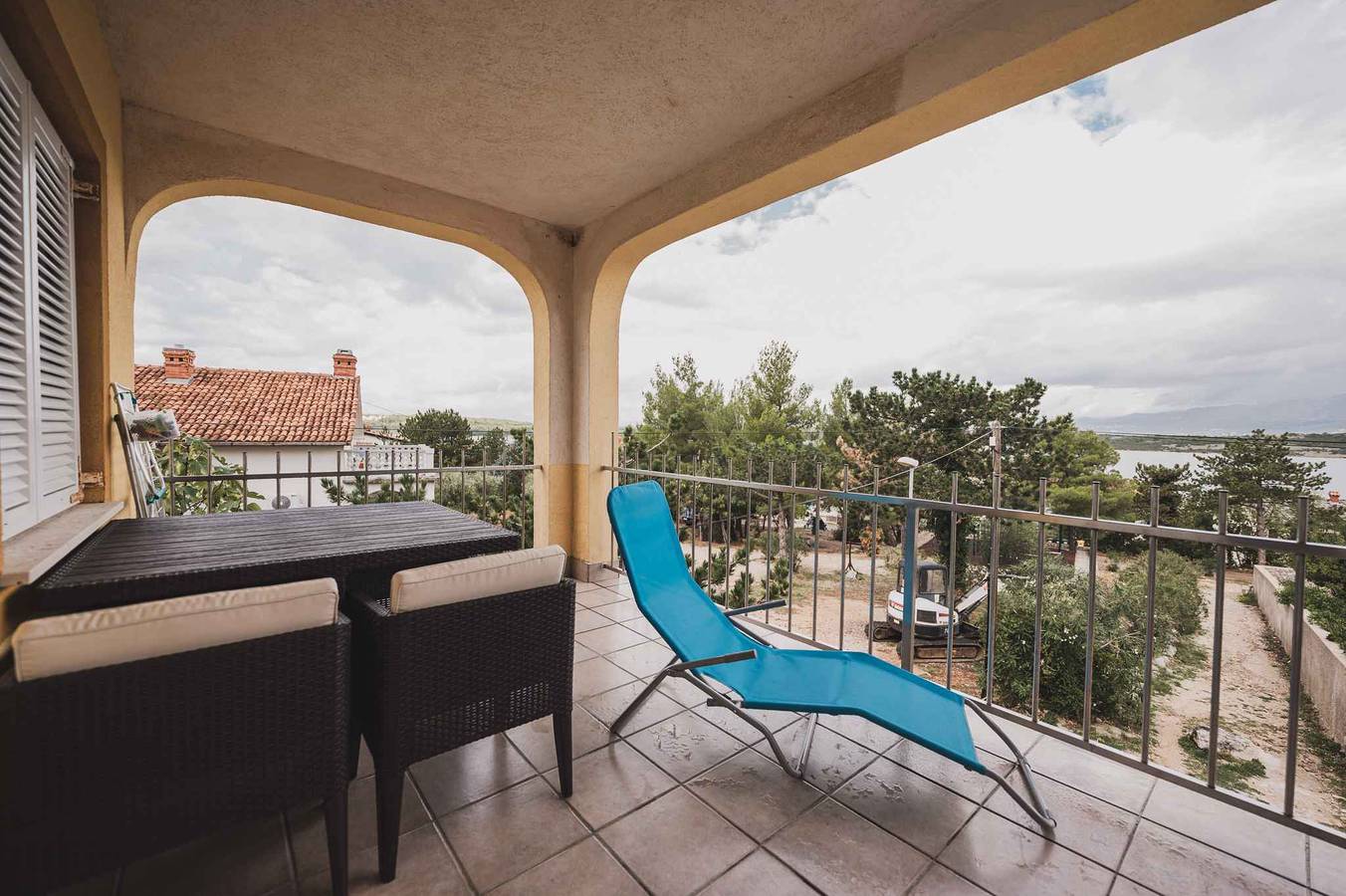 Entire vacation apartment, Holiday apartment with sea view, air conditioning and close to the beach  in Klimno, Krk