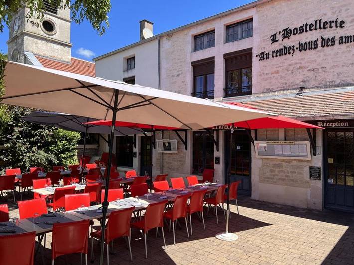 Hôtel pour 2 personnes, avec terrasse dans Chamarandes-Choignes